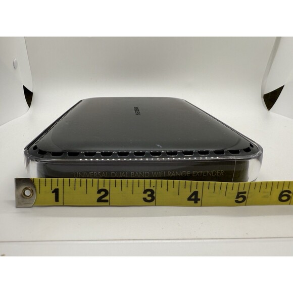 NETGEAR WN2500RP Universal Dual Band WiFi Range Extender 4-port Adapter Tested - Picture 6 of 8